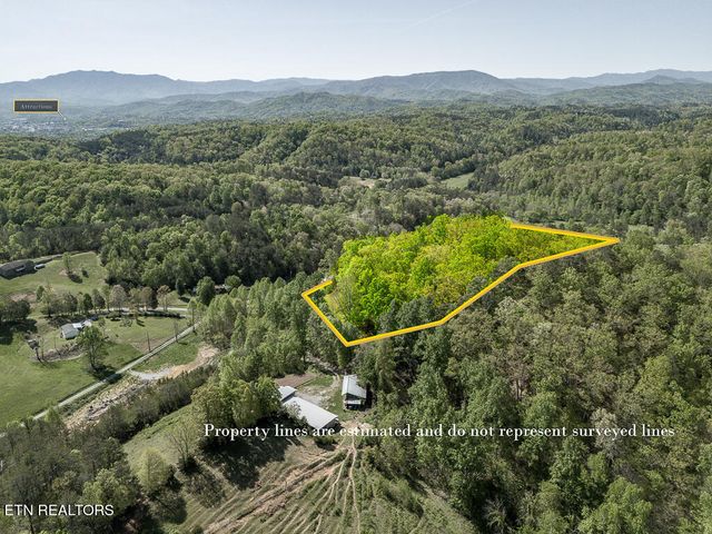 1009 Franklin Lane, Sevierville, TN 37862