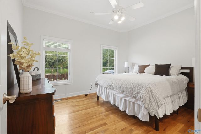 3117 Longshadow Way SE, Owens Cross Roads, AL 35763