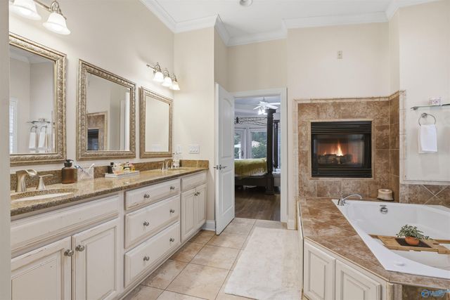 3117 Longshadow Way SE, Owens Cross Roads, AL 35763