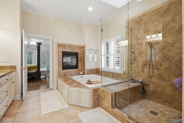 3117 Longshadow Way SE, Owens Cross Roads, AL 35763