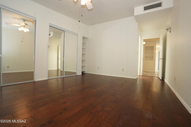 745 W Sunlight Lane, Tucson, AZ 85704