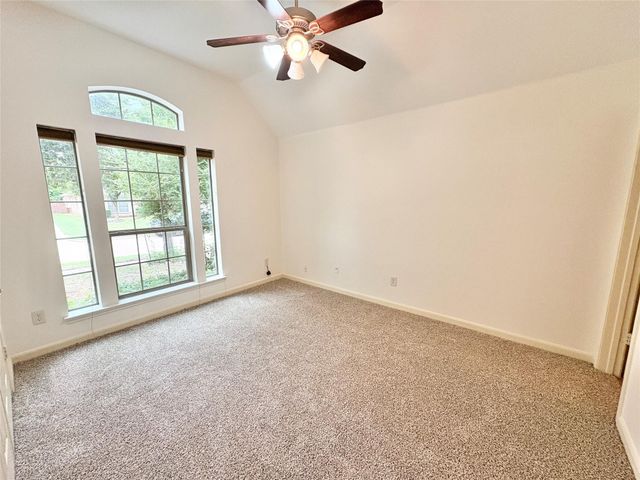 5827 Windy Meadow Lane, Grand Prairie, TX 75052