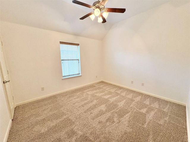 5827 Windy Meadow Lane, Grand Prairie, TX 75052