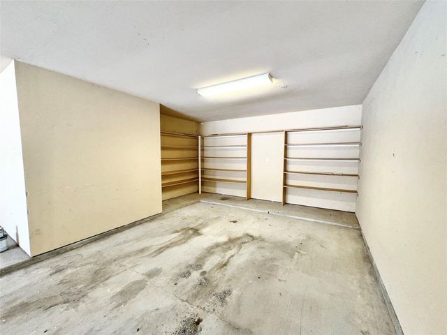 5827 Windy Meadow Lane, Grand Prairie, TX 75052