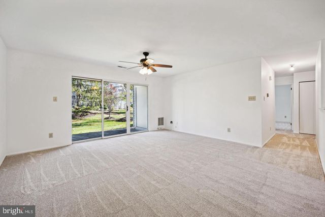 1107 SQUIRREL RD, Marlton, NJ 08053