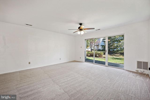 1107 SQUIRREL RD, Marlton, NJ 08053