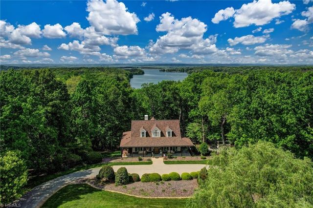 255 Dionne Way, Stokesdale, NC 27357