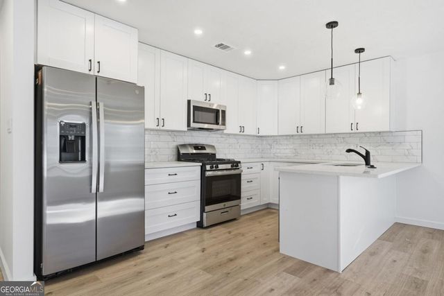 6381 Phillips Creek Drive, Lithonia, GA 30058