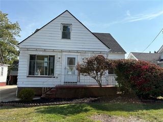 5251 Forest Avenue, Maple Heights, OH 44137