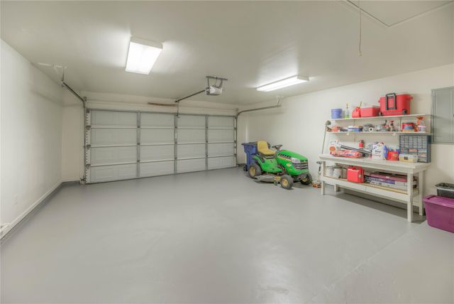 320 Lakefront Drive, Onalaska, TX 77360