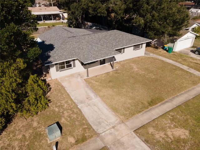 2707 LAKEWOOD LANE, Eustis, FL 32726