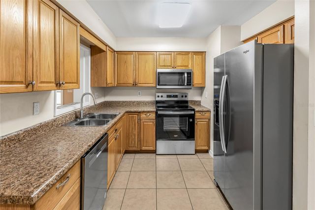 2707 LAKEWOOD LANE, Eustis, FL 32726