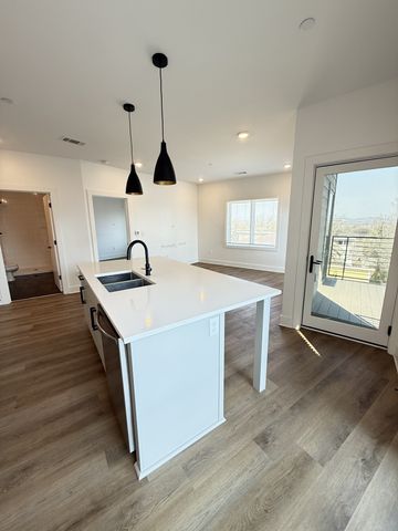 2704 Clifton Ave Apt 310, Nashville, TN 37209