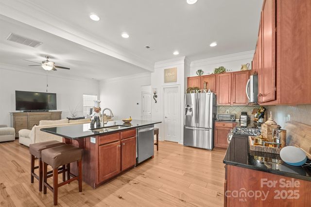 8219 Cottsbrooke Drive, Huntersville, NC 28078