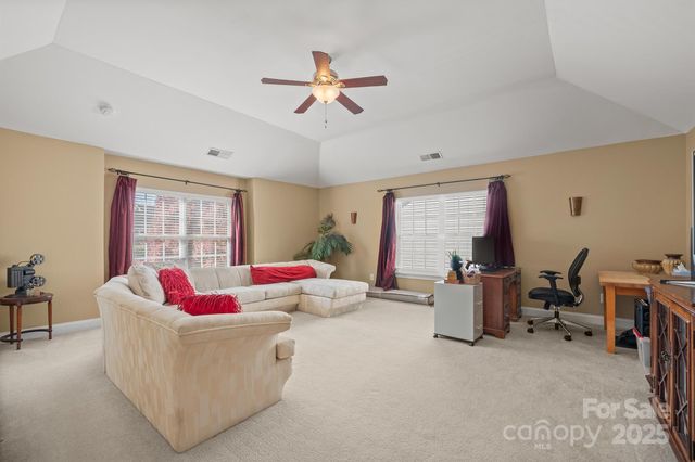 8219 Cottsbrooke Drive, Huntersville, NC 28078