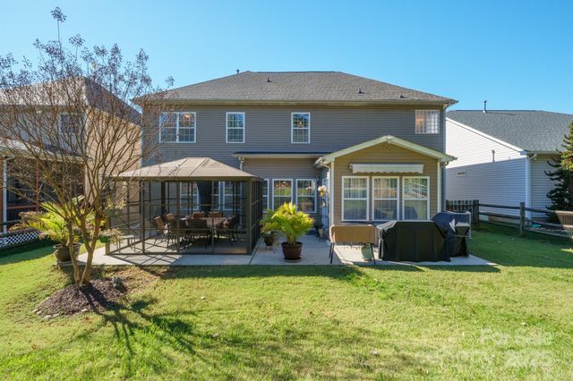 8219 Cottsbrooke Drive, Huntersville, NC 28078