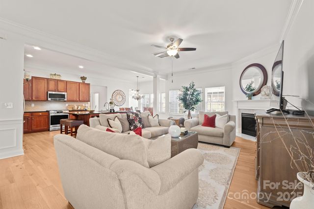 8219 Cottsbrooke Drive, Huntersville, NC 28078