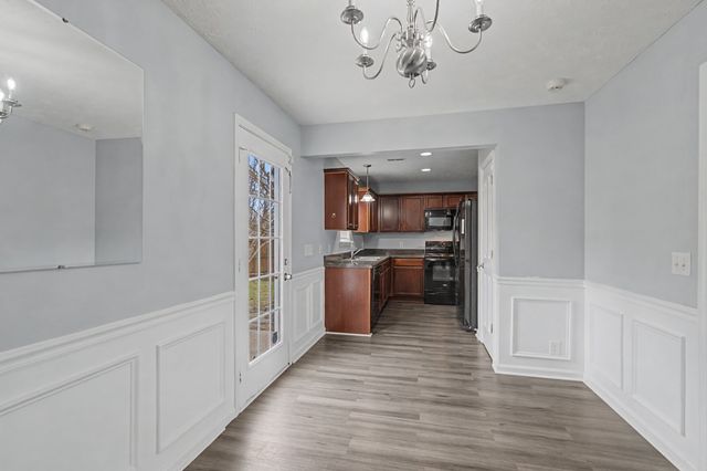 1022 Cheryl Ln, La Vergne, TN 37086