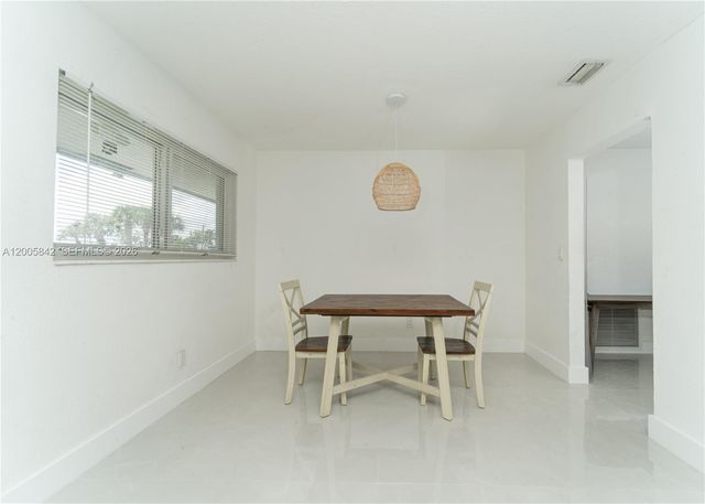 2260 Charleston Street, Hollywood, FL 33020