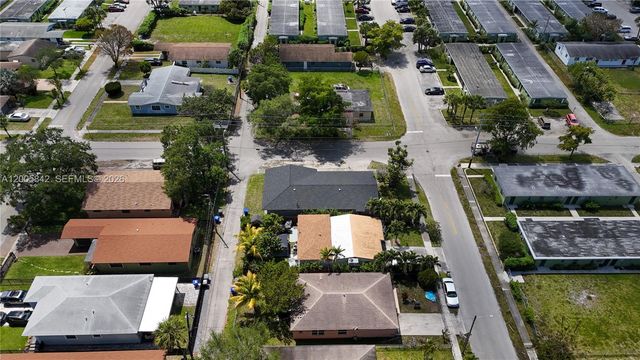2260 Charleston Street, Hollywood, FL 33020