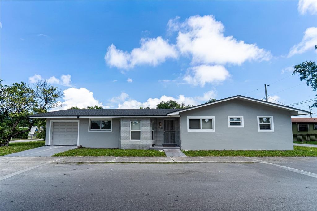 2260 Charleston Street, Hollywood, FL 33020