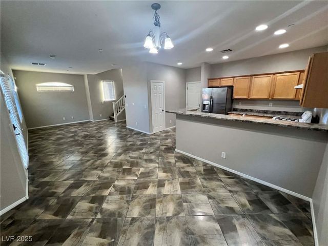7204 Glen Shire Court, Las Vegas, NV 89149