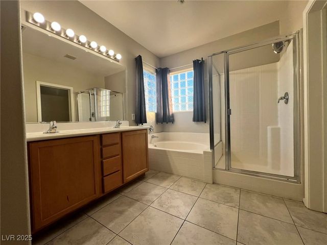 7204 Glen Shire Court, Las Vegas, NV 89149