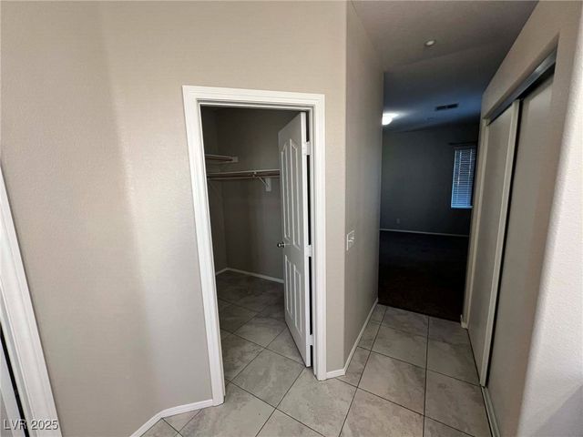 7204 Glen Shire Court, Las Vegas, NV 89149