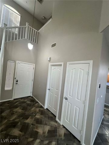 7204 Glen Shire Court, Las Vegas, NV 89149