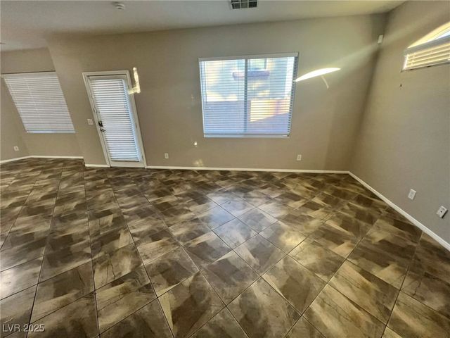 7204 Glen Shire Court, Las Vegas, NV 89149