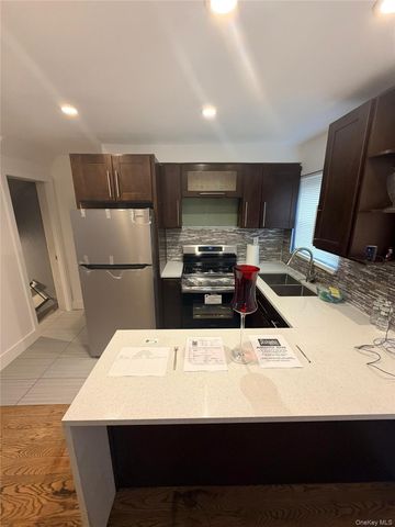 1243 E 223rd Street, Bronx, NY 10466