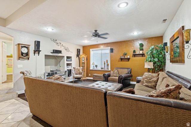 10685 N JERLING DR, Highland, UT 84003