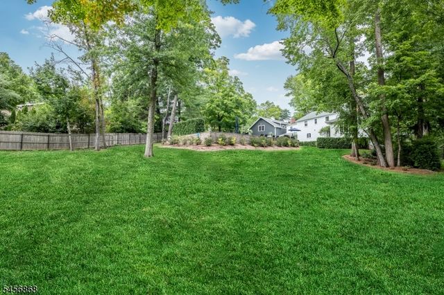 120 Riverwood Ave, Bedminster Twp., NJ 07921
