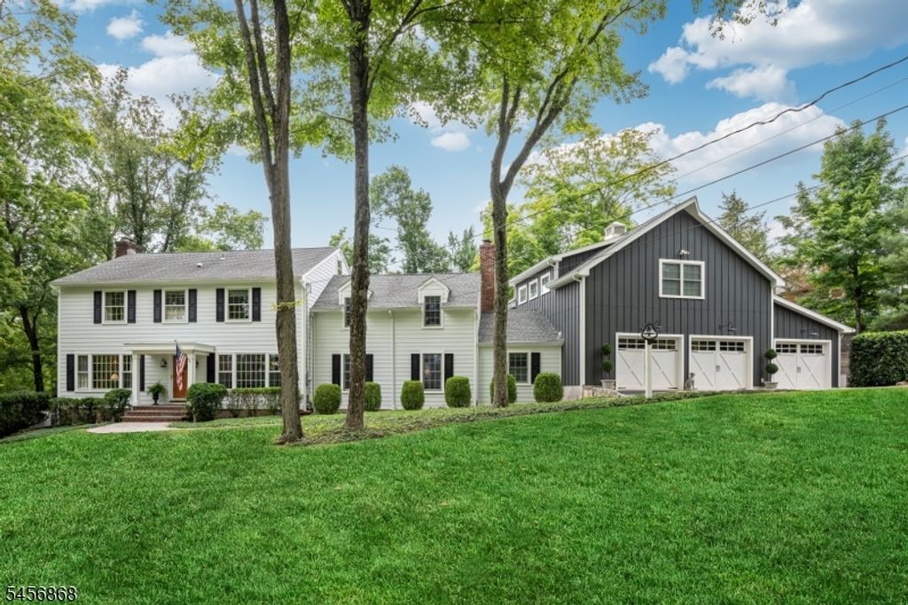 120 Riverwood Ave, Bedminster Twp., NJ 07921