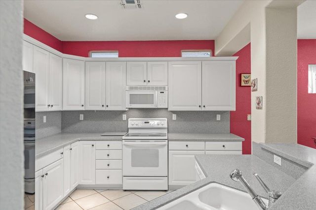 1975 Mary Rose Ln, Lincoln, CA 95648