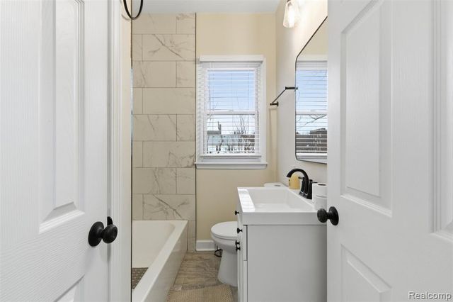 1675 Gladstone Street, Detroit, MI 48206