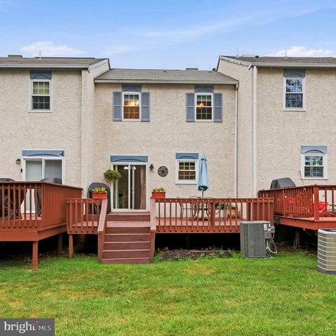 1805 DIANE CIR, Phoenixville, PA 19460