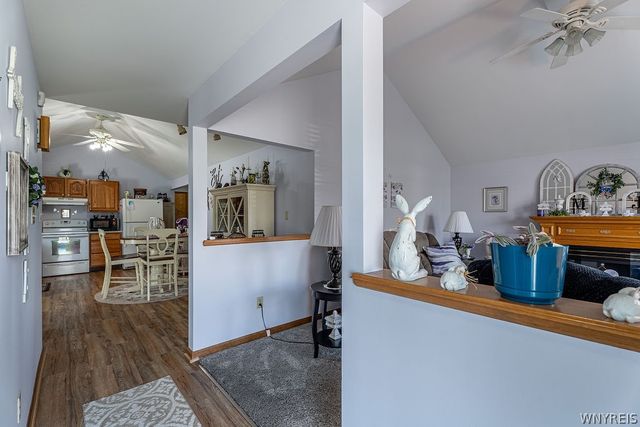 7001 Deborah Lane, Wheatfield, NY 14304