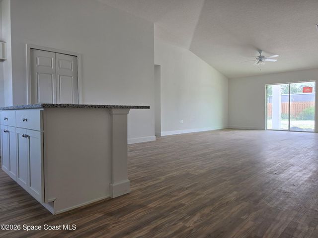 1150 Kareena Street NW, Palm Bay, FL 32907