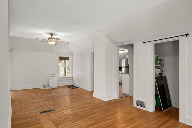 3217 Dupont Avenue S, Minneapolis, MN 55408