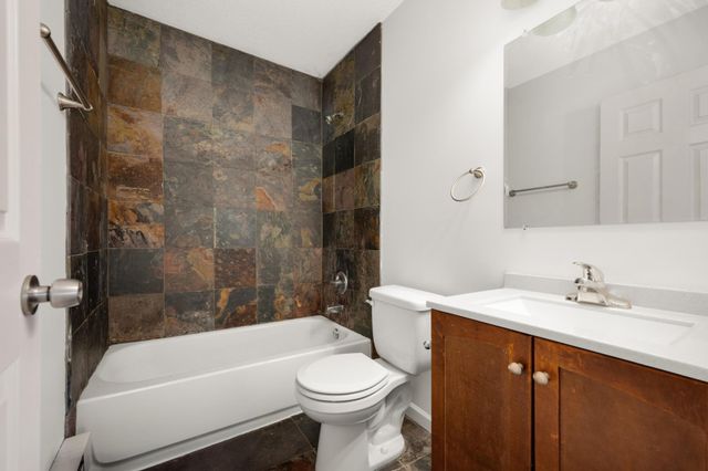 3217 Dupont Avenue S, Minneapolis, MN 55408
