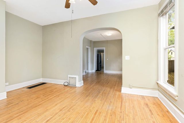 3217 Dupont Avenue S, Minneapolis, MN 55408