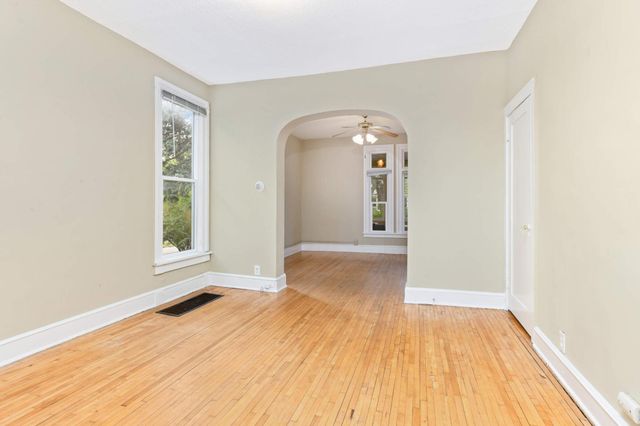 3217 Dupont Avenue S, Minneapolis, MN 55408