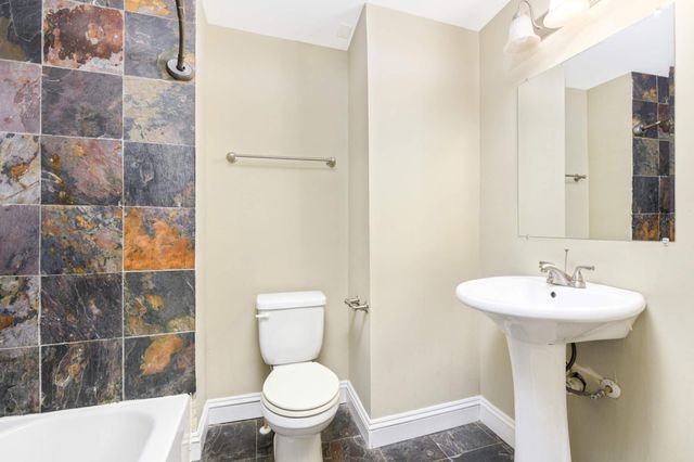 3217 Dupont Avenue S, Minneapolis, MN 55408