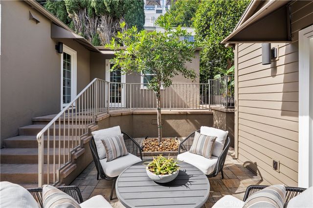8963 Cynthia, West Hollywood, CA 90069