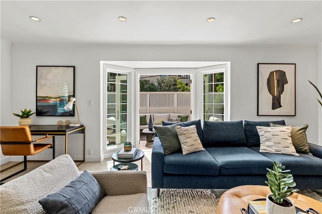 8963 Cynthia, West Hollywood, CA 90069