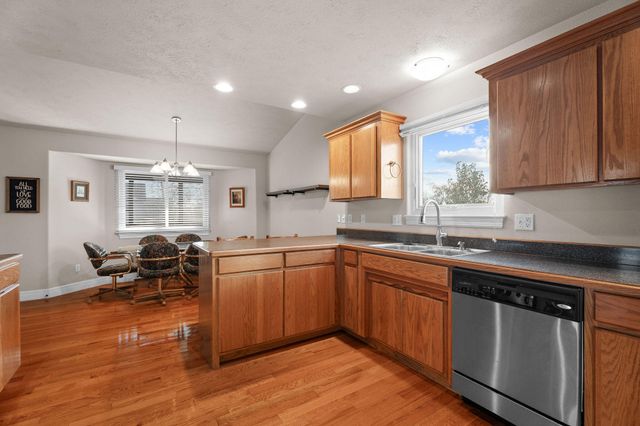 439 Grand Avenue, Branson, MO 65616