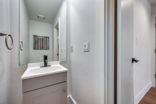 5100 Verde Valley Lane 106, Dallas, TX 75254