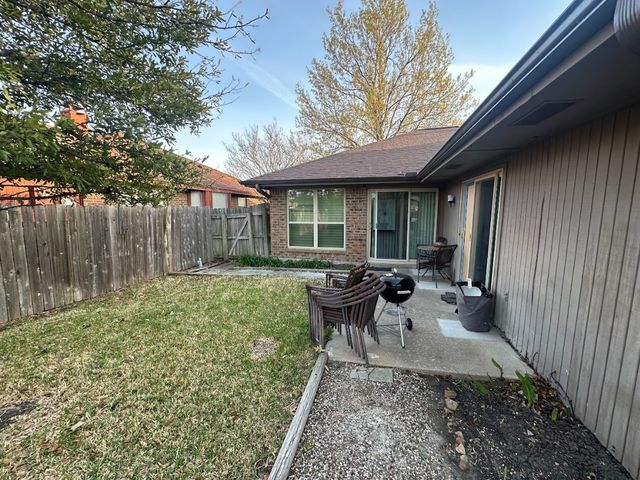 2517 Lawnview Drive, Carrollton, TX 75006