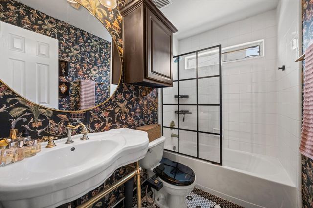 1324 Cleveland Street, Houston, TX 77019